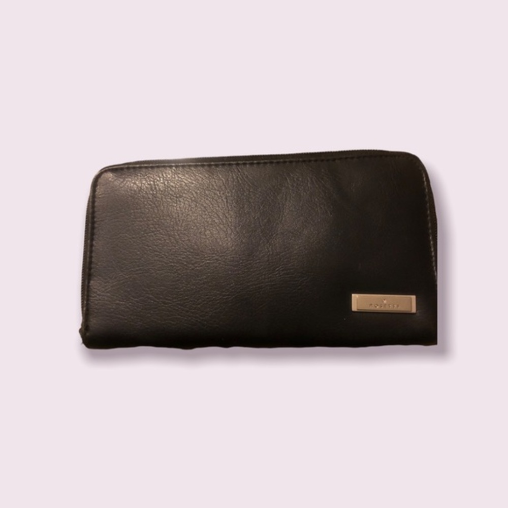 ⚜️ROSETTI BLACK WALLET LIKE NEW!